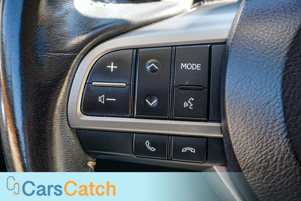 CARSCATCH - Used vehicle - SUV LEXUS RX 2021
