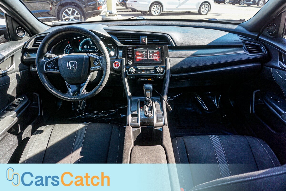 CARSCATCH - Used vehicle - SEDAN HONDA CIVIC HATCHBACK 2019
