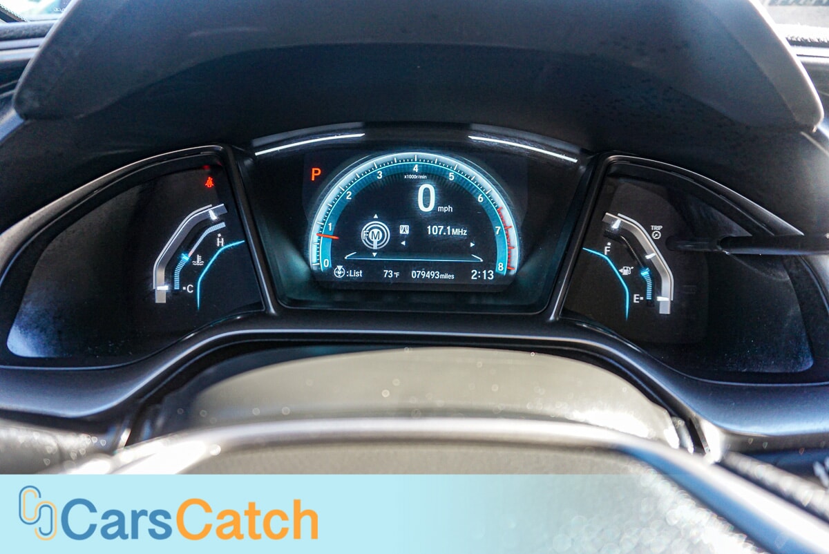 CARSCATCH - Used vehicle - SEDAN HONDA CIVIC HATCHBACK 2019