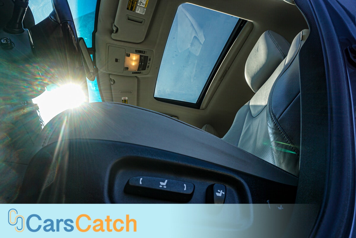 CARSCATCH  - Used vehicle - SUV LEXUS RX 350 2014