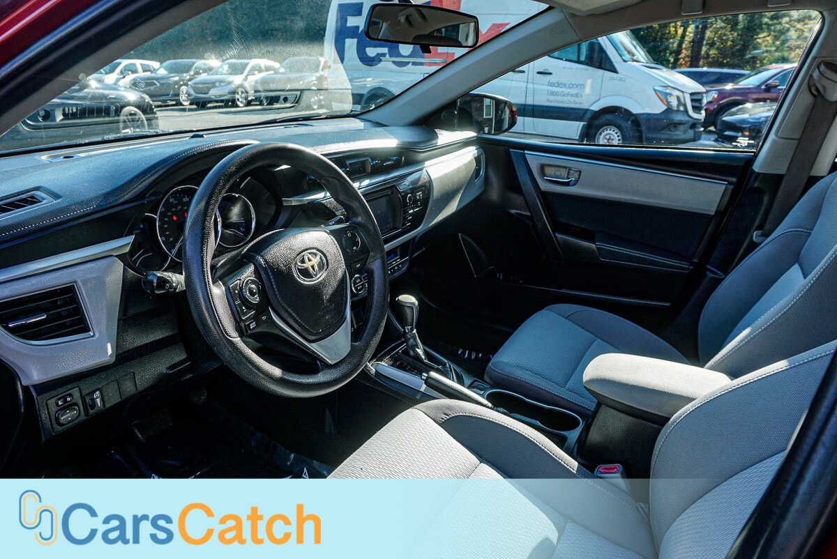 CARSCATCH - Used vehicle - SEDAN TOYOTA COROLLA 2016