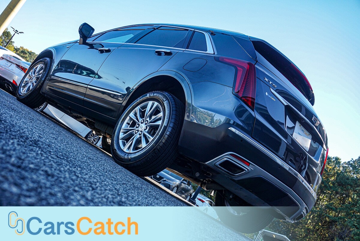 CARSCATCH - Used vehicle - SUV CADILLAC XT5 2020