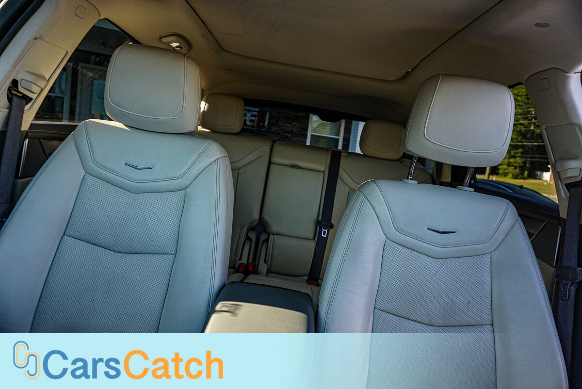 CARSCATCH - Used vehicle - SUV CADILLAC XT5 2020