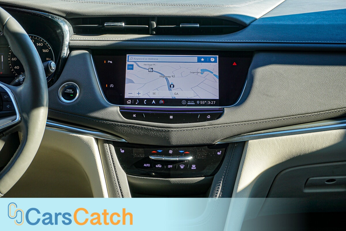 CARSCATCH - Used vehicle - SUV CADILLAC XT5 2020