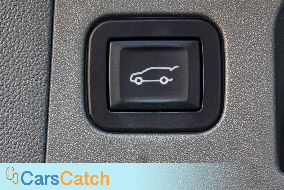 CARSCATCH - Used vehicle - SUV CADILLAC XT5 2020
