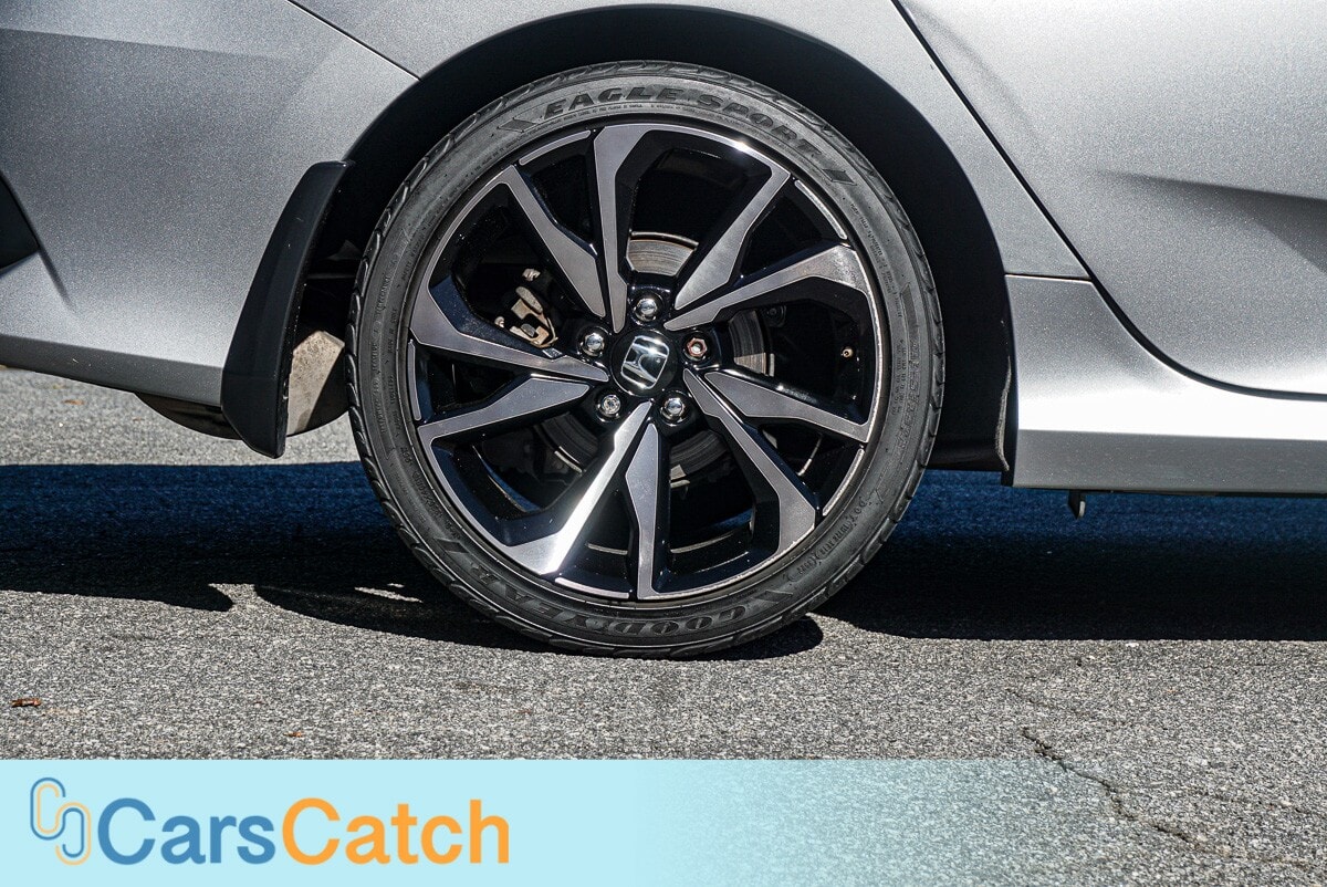 CARSCATCH  - Used vehicle - SEDAN HONDA CIVIC 2019