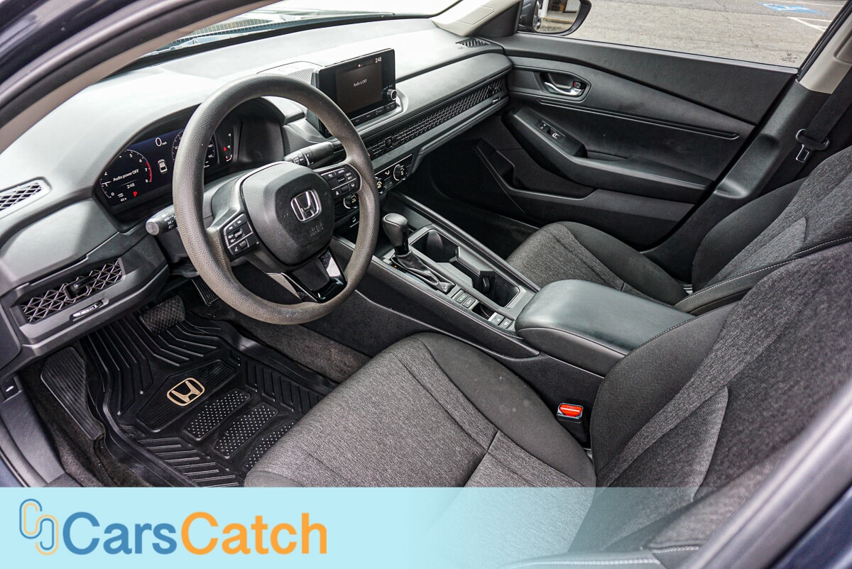 CARSCATCH - Used vehicle - SEDAN HONDA ACCORD 2023