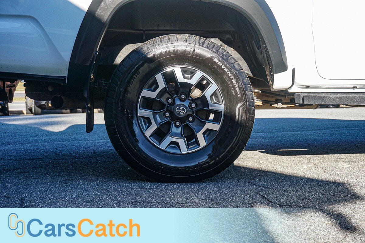 CARSCATCH - Used vehicle - TRUCK TOYOTA TACOMA 2018