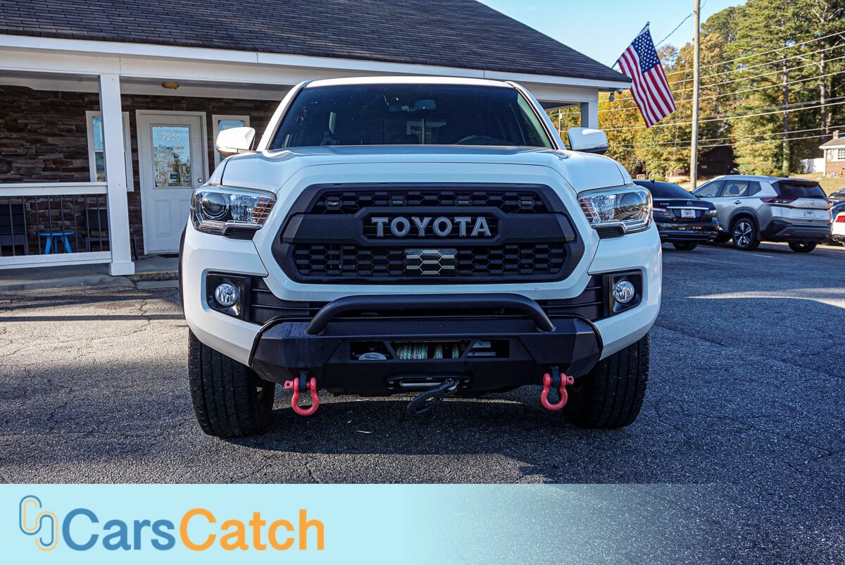 CARSCATCH - Used vehicle - TRUCK TOYOTA TACOMA 2018
