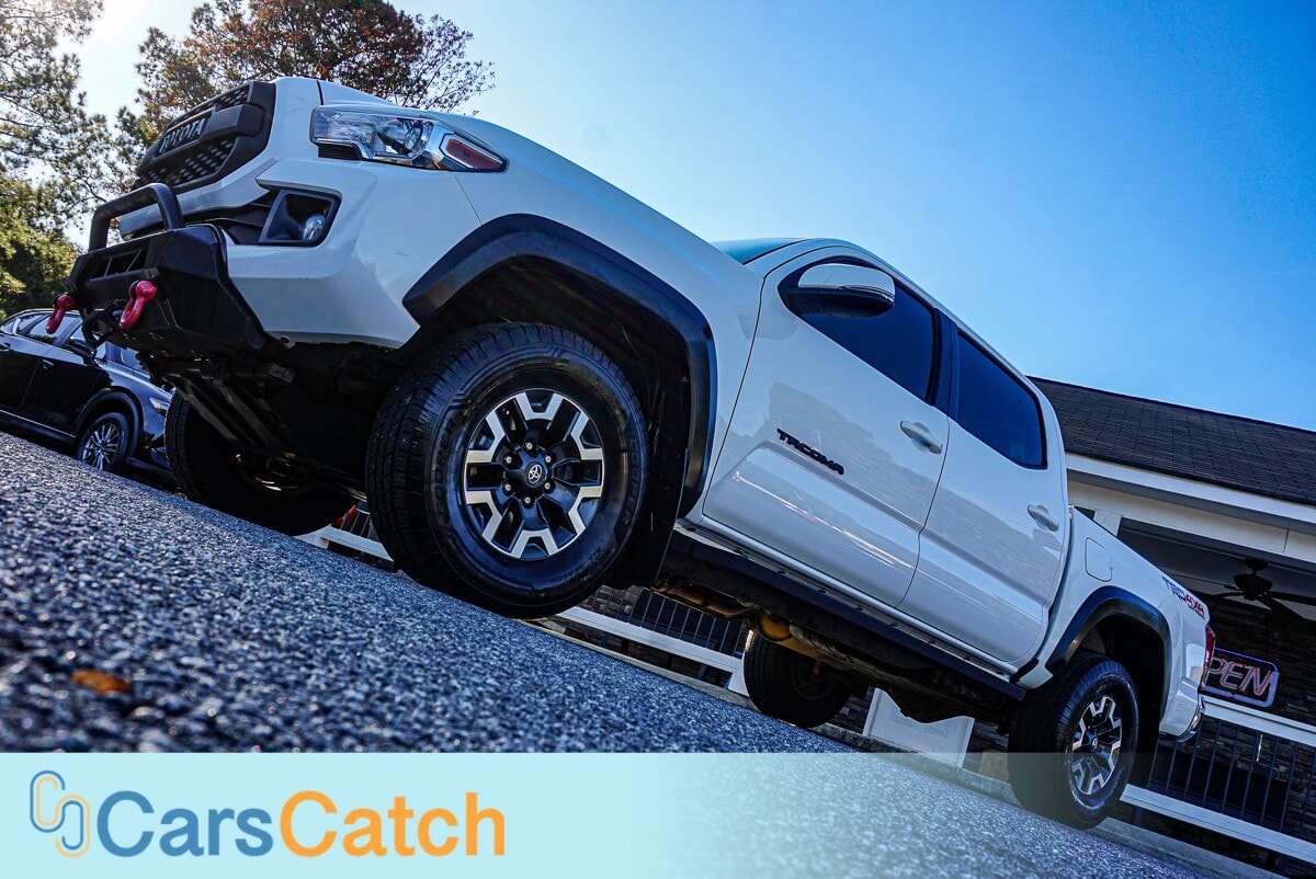 CARSCATCH - Used vehicle - TRUCK TOYOTA TACOMA 2018