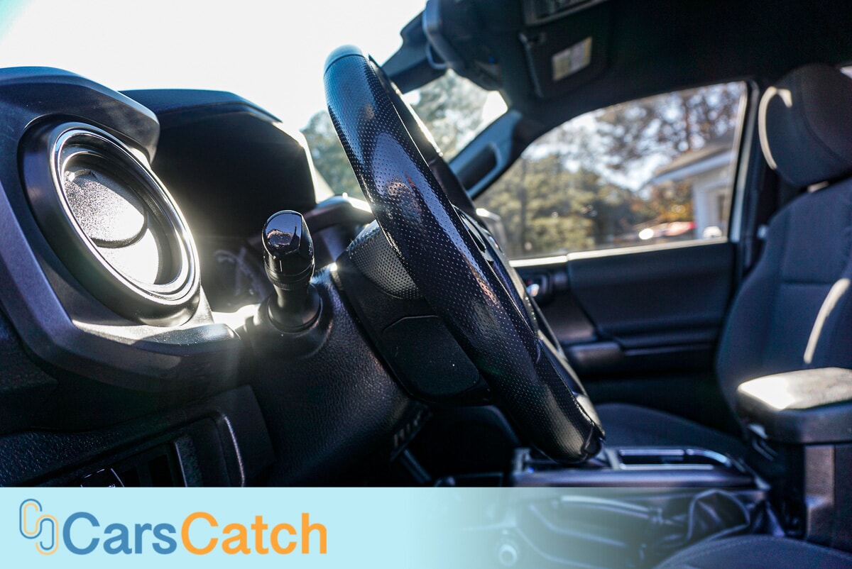 CARSCATCH - Used vehicle - TRUCK TOYOTA TACOMA 2018