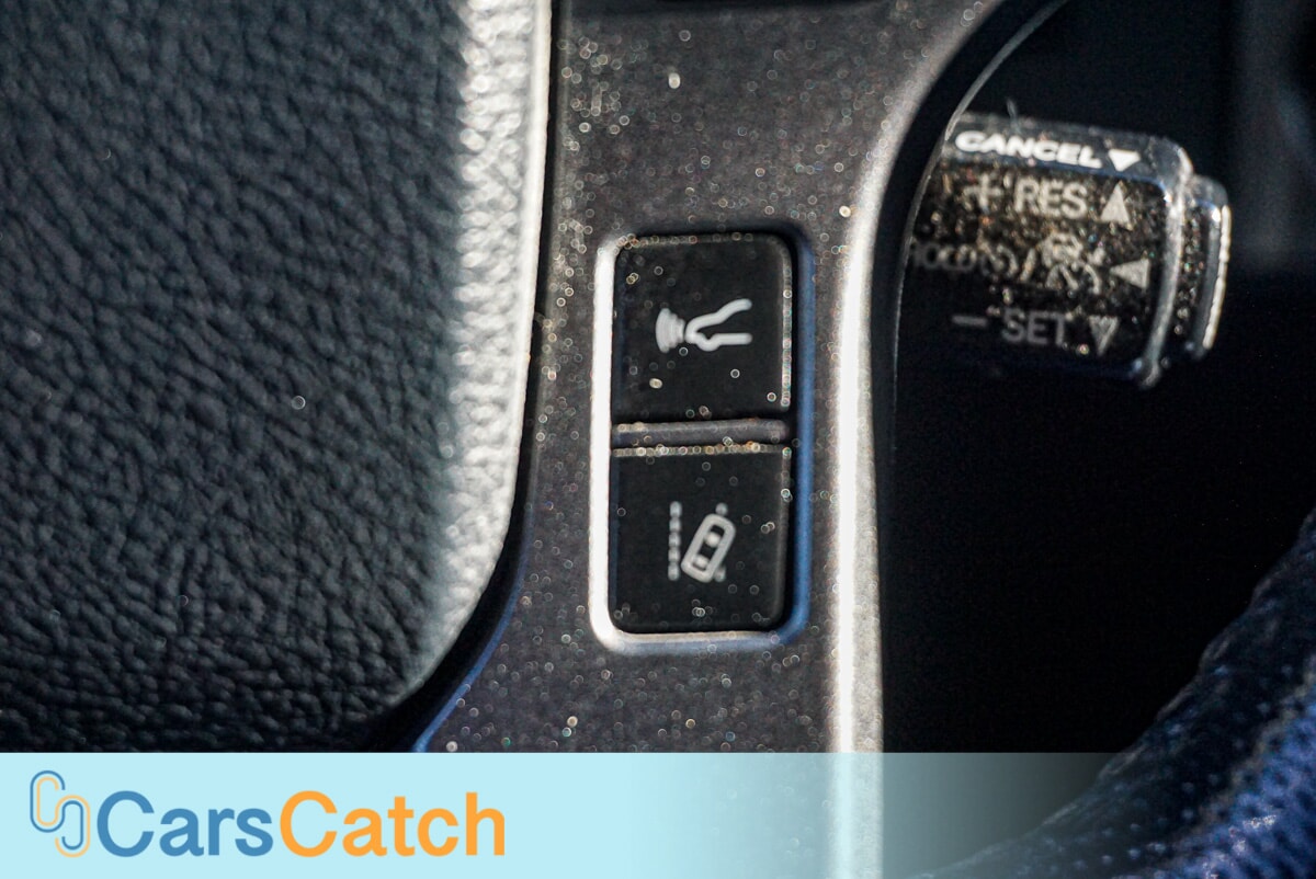 CARSCATCH - Used vehicle - TRUCK TOYOTA TACOMA 2018