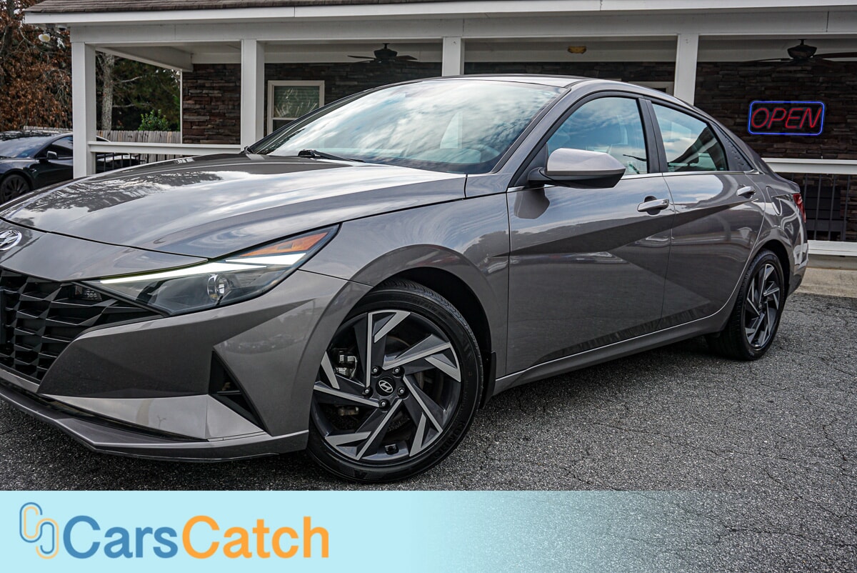 CARSCATCH - Used vehicle - SEDAN HYUNDAI ELANTRA 2024