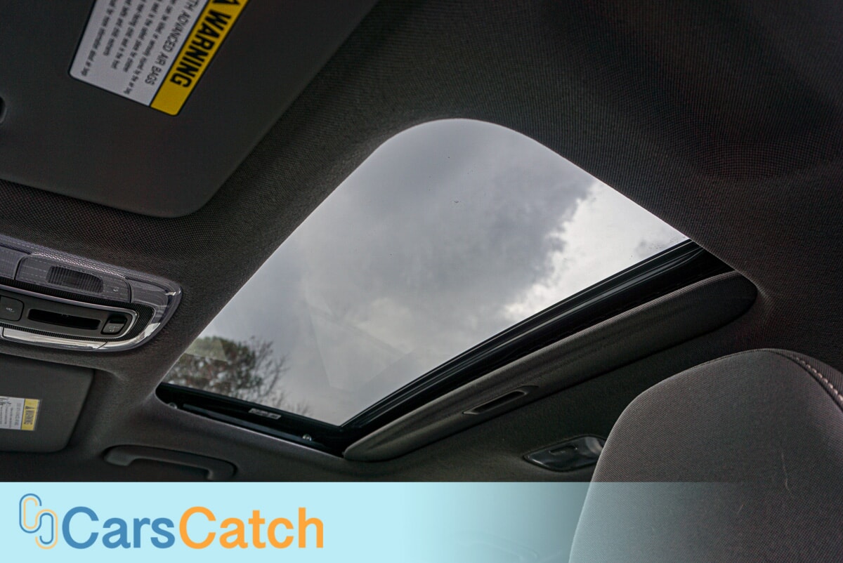 CARSCATCH - Used vehicle - SEDAN HYUNDAI ELANTRA 2024