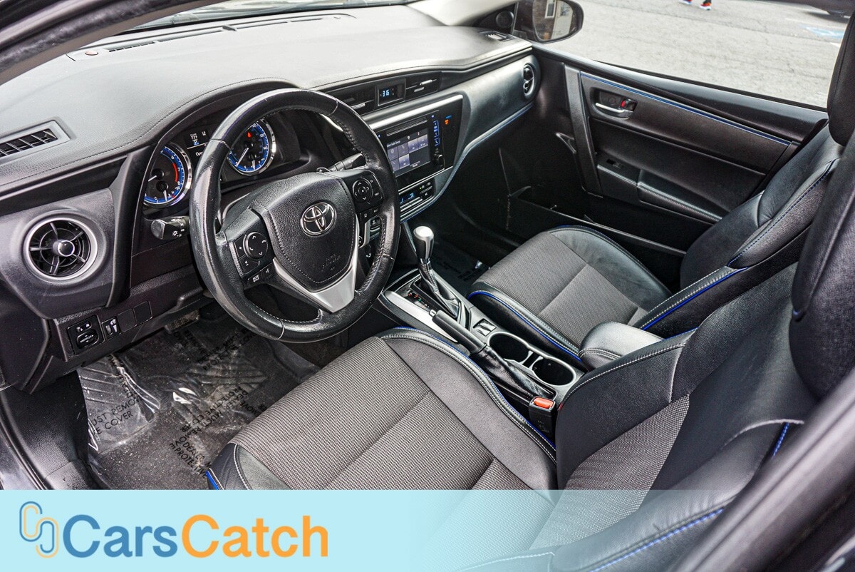 CARSCATCH - Used vehicle - SEDAN TOYOTA COROLLA 2019