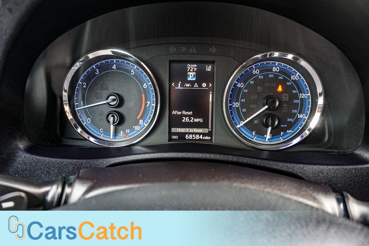 CARSCATCH - Used vehicle - SEDAN TOYOTA COROLLA 2019