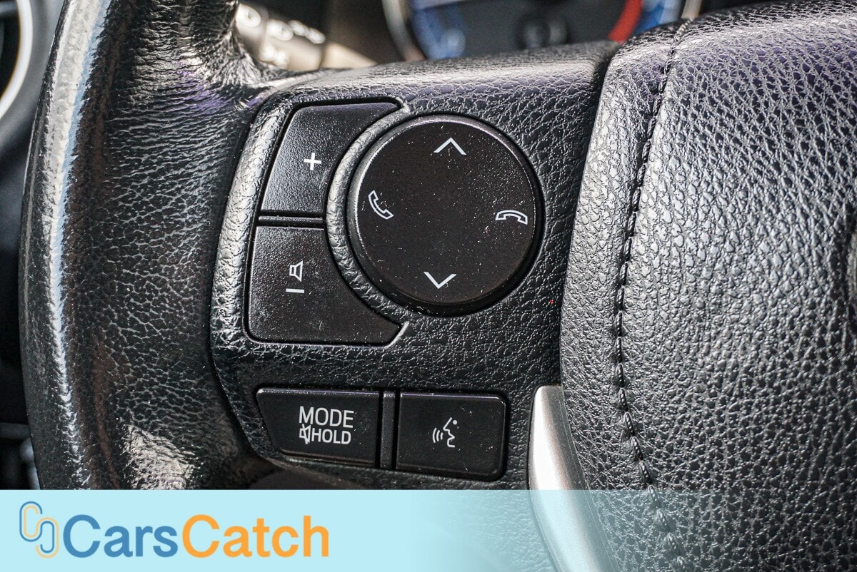 CARSCATCH - Used vehicle - SEDAN TOYOTA COROLLA 2019