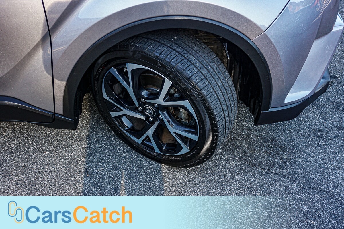 CARSCATCH - Used vehicle - SUV TOYOTA C-HR 2018