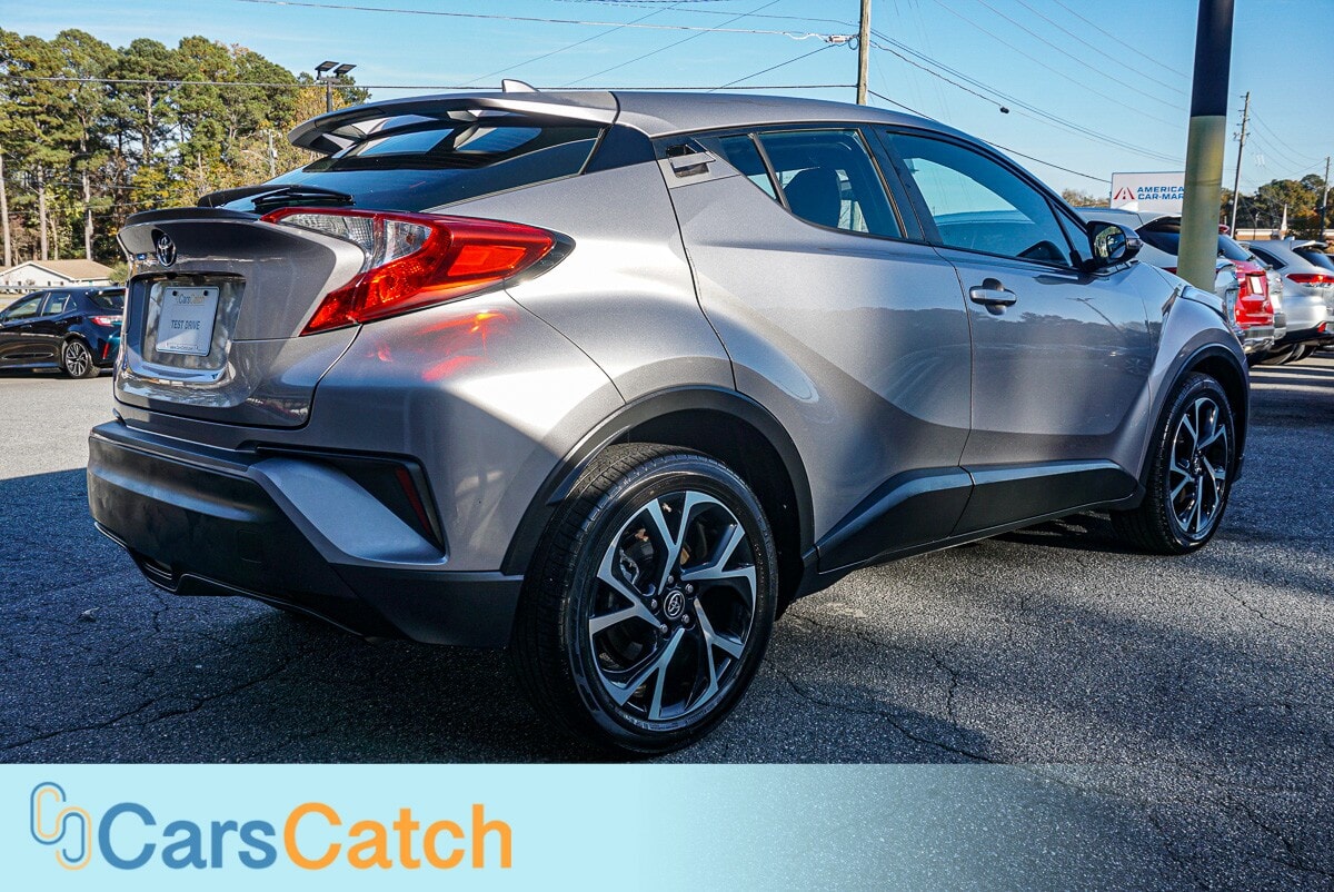 CARSCATCH - Used vehicle - SUV TOYOTA C-HR 2018
