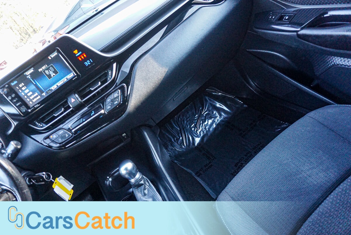 CARSCATCH - Used vehicle - SUV TOYOTA C-HR 2018