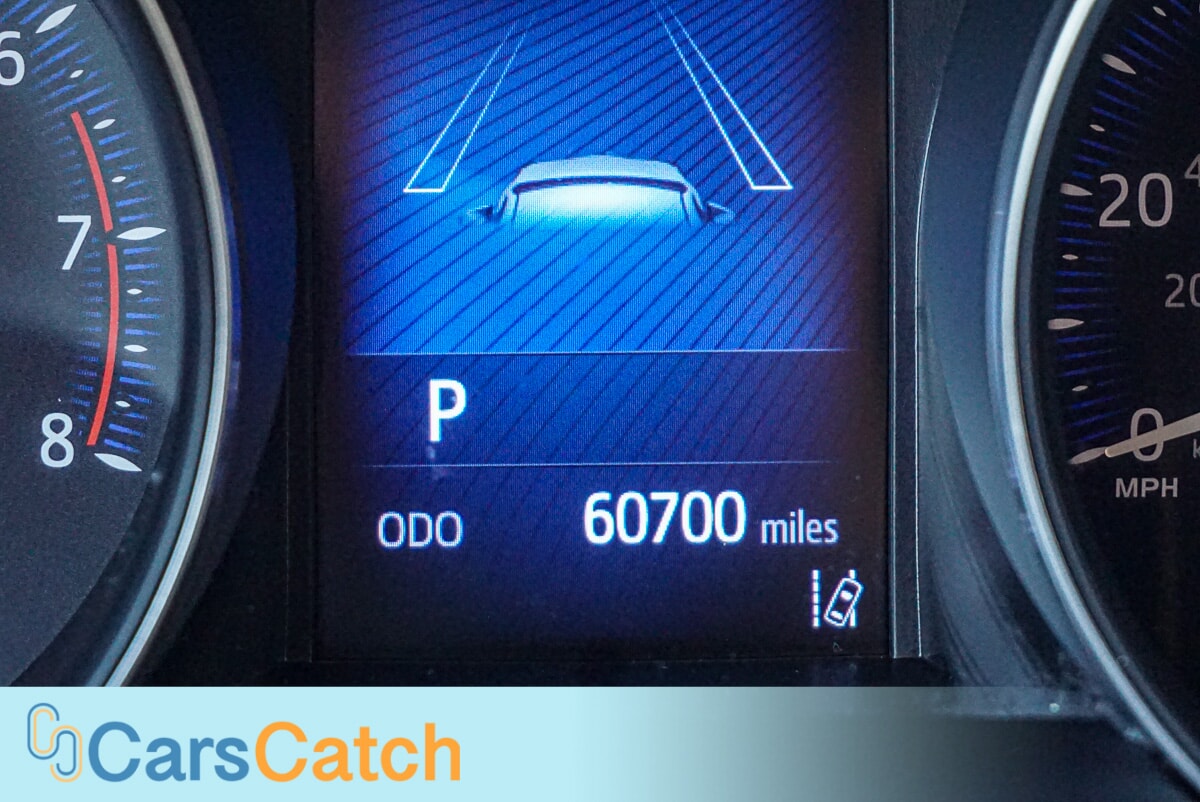 CARSCATCH - Used vehicle - SUV TOYOTA C-HR 2018