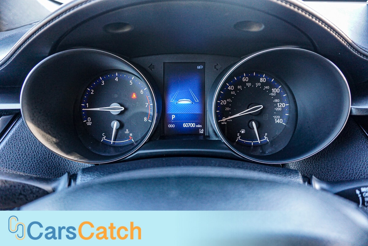 CARSCATCH - Used vehicle - SUV TOYOTA C-HR 2018