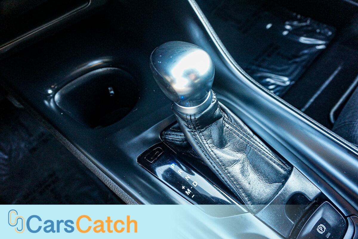 CARSCATCH - Used vehicle - SUV TOYOTA C-HR 2018