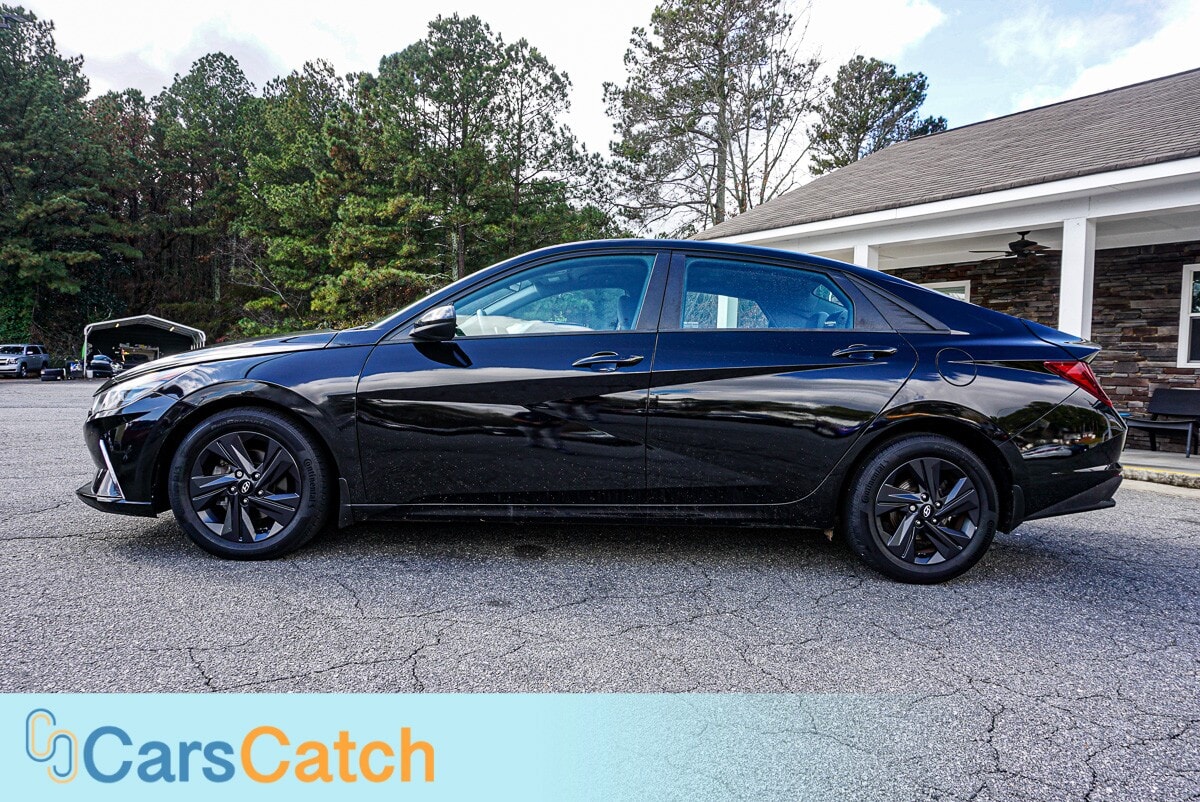 CARSCATCH - Used vehicle - SEDAN HYUNDAI ELANTRA 2022