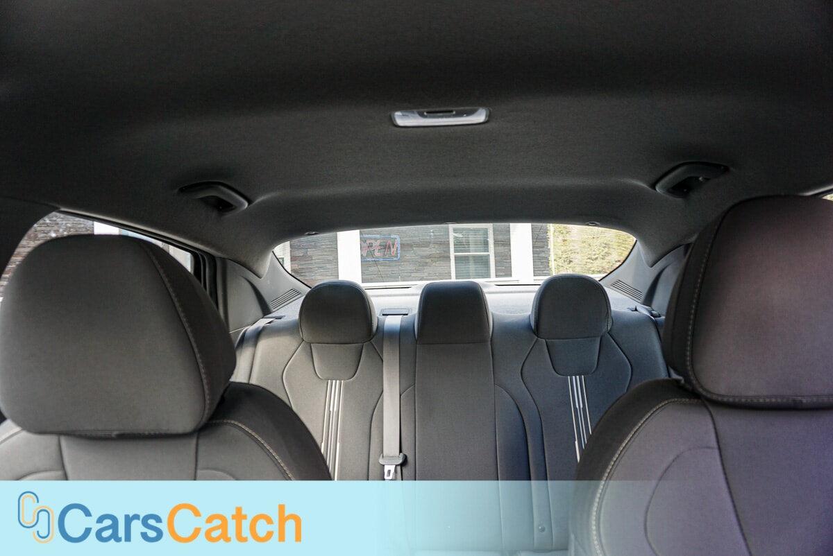 CARSCATCH - Used vehicle - SEDAN HYUNDAI ELANTRA 2022