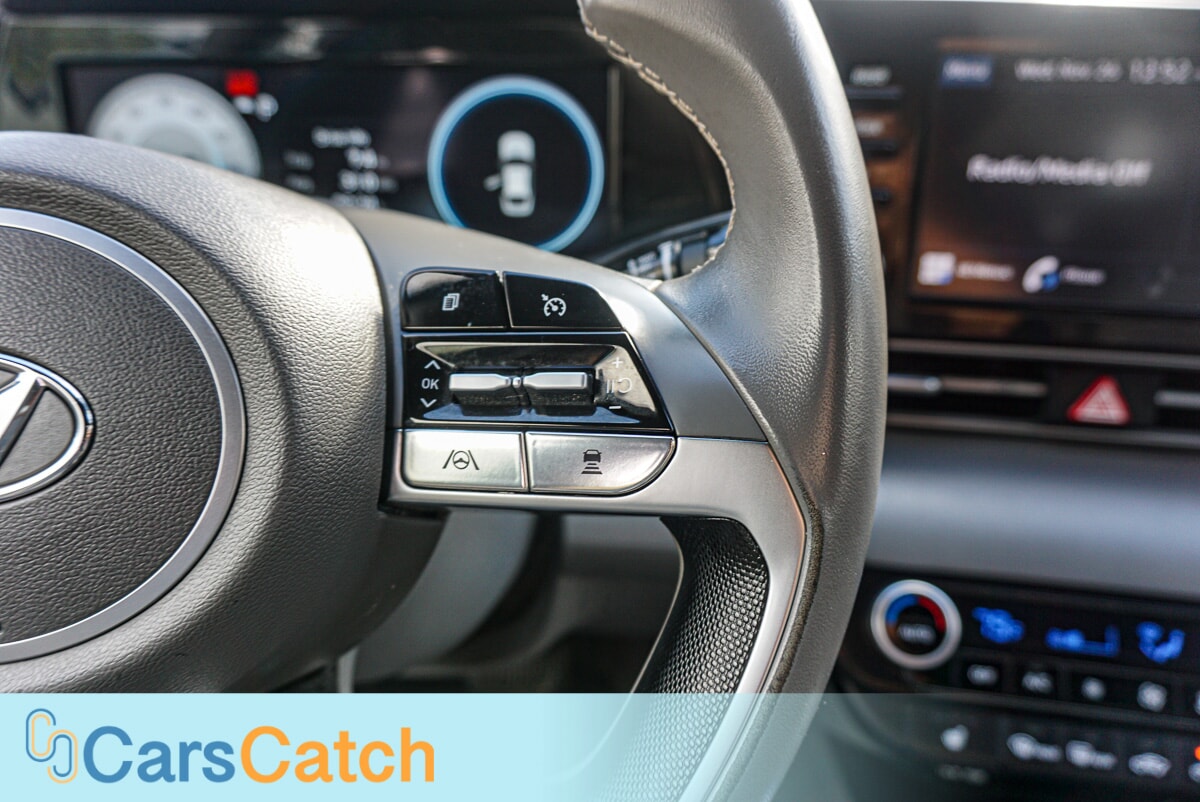 CARSCATCH - Used vehicle - SEDAN HYUNDAI ELANTRA 2022