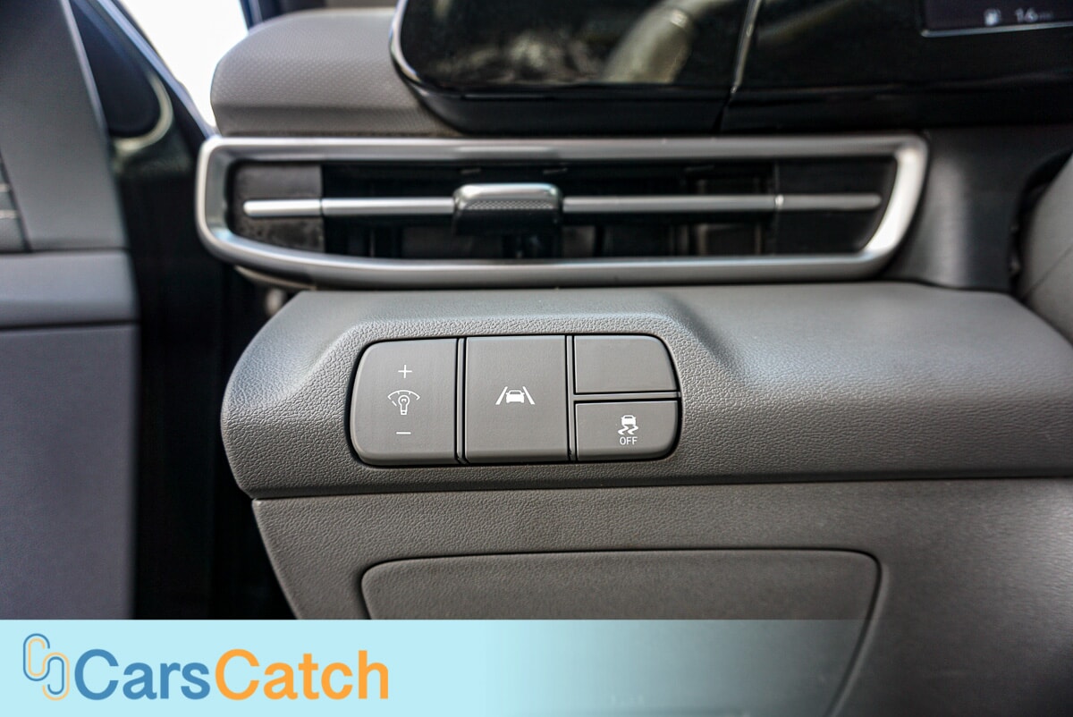 CARSCATCH - Used vehicle - SEDAN HYUNDAI ELANTRA 2022