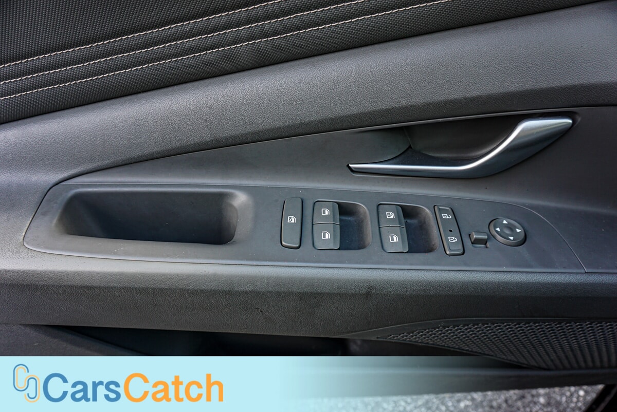 CARSCATCH - Used vehicle - SEDAN HYUNDAI ELANTRA 2022