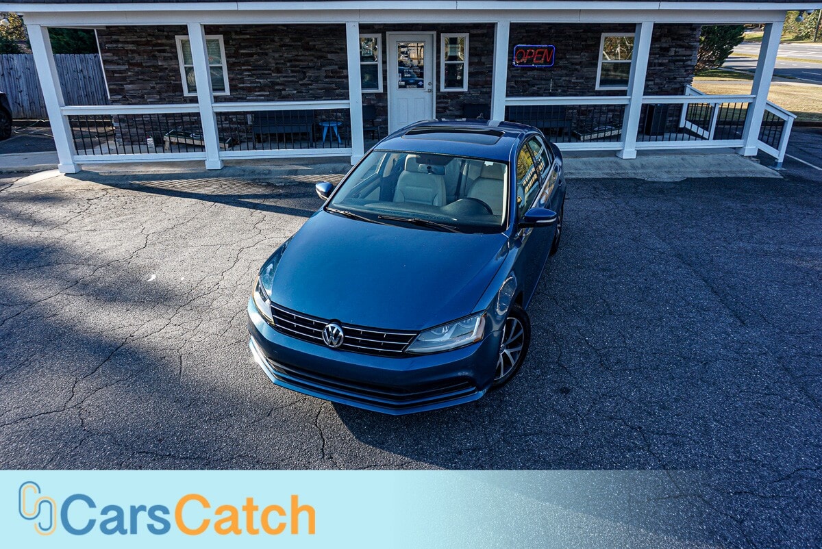 CARSCATCH - Used vehicle - SEDAN VOLKSWAGEN JETTA 2018