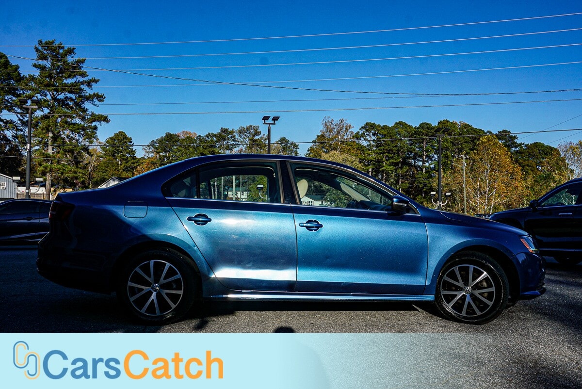 CARSCATCH - Used vehicle - SEDAN VOLKSWAGEN JETTA 2018