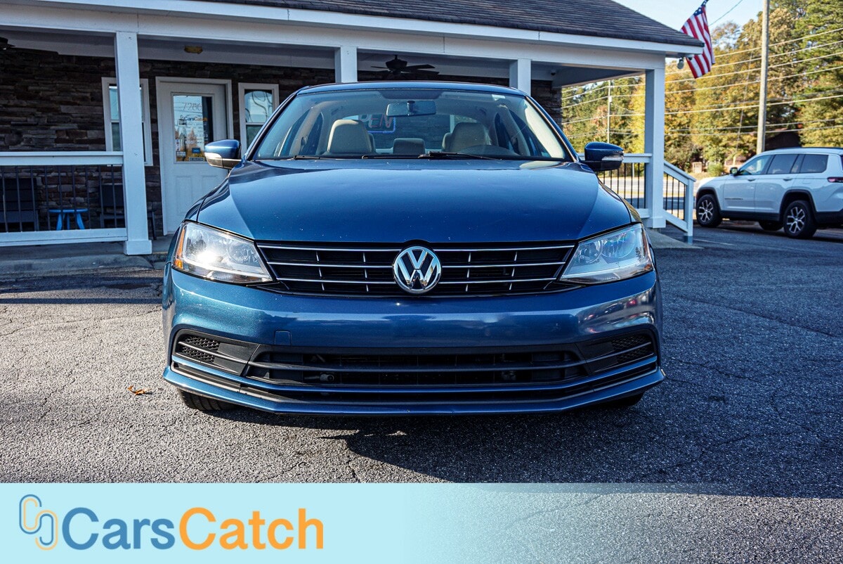 CARSCATCH - Used vehicle - SEDAN VOLKSWAGEN JETTA 2018
