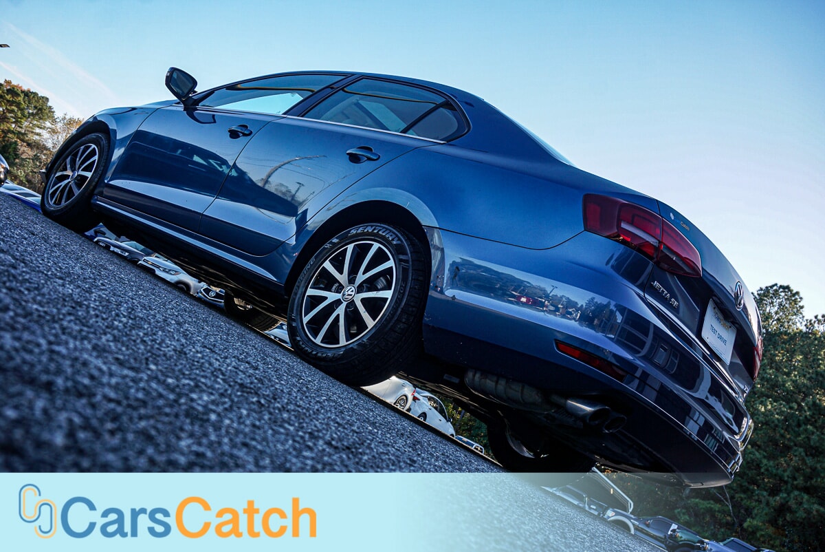 CARSCATCH - Used vehicle - SEDAN VOLKSWAGEN JETTA 2018