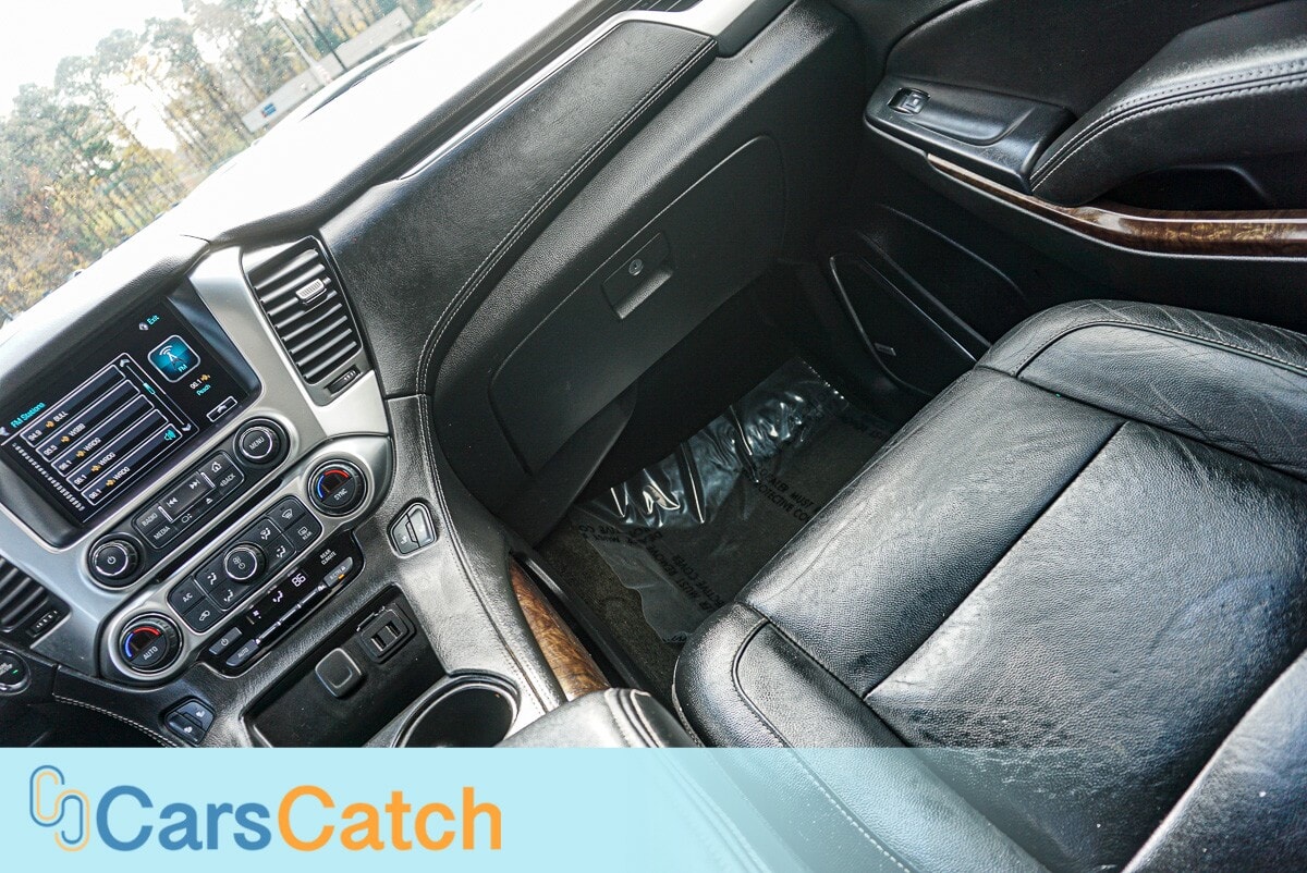 CARSCATCH - Used vehicle - SUV CHEVROLET TAHOE 2017