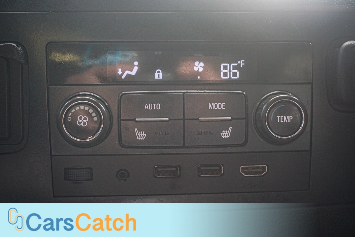 CARSCATCH - Used vehicle - SUV CHEVROLET TAHOE 2017