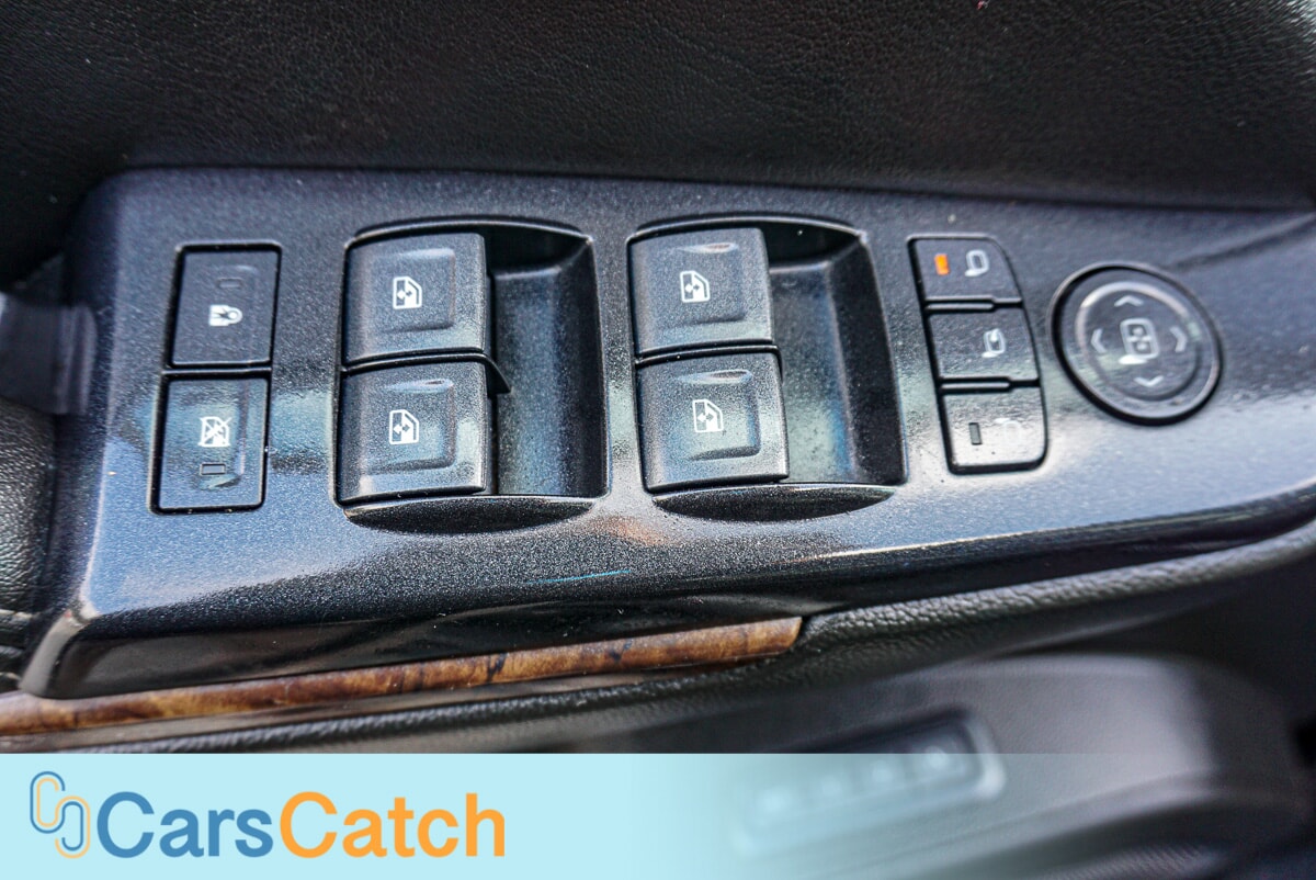 CARSCATCH - Used vehicle - SUV CHEVROLET TAHOE 2017