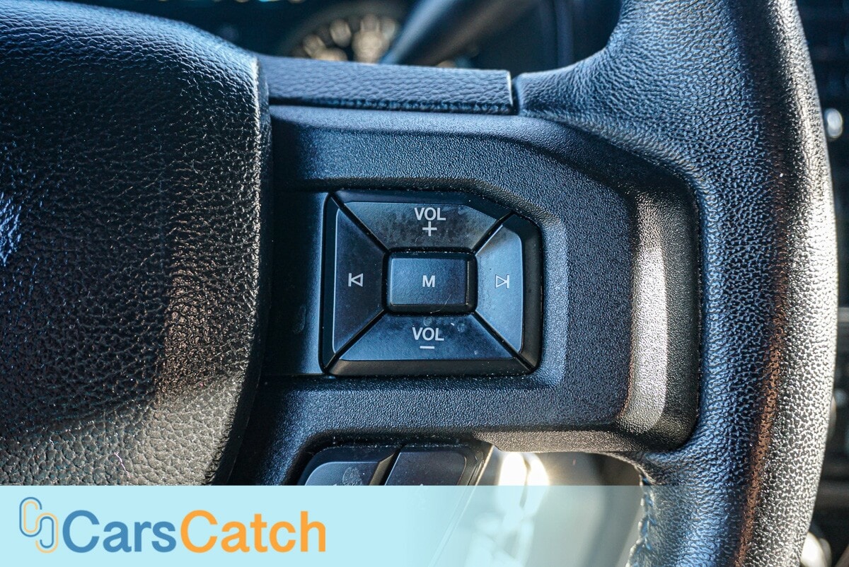 CARSCATCH - Used vehicle - TRUCK FORD F-150 2018