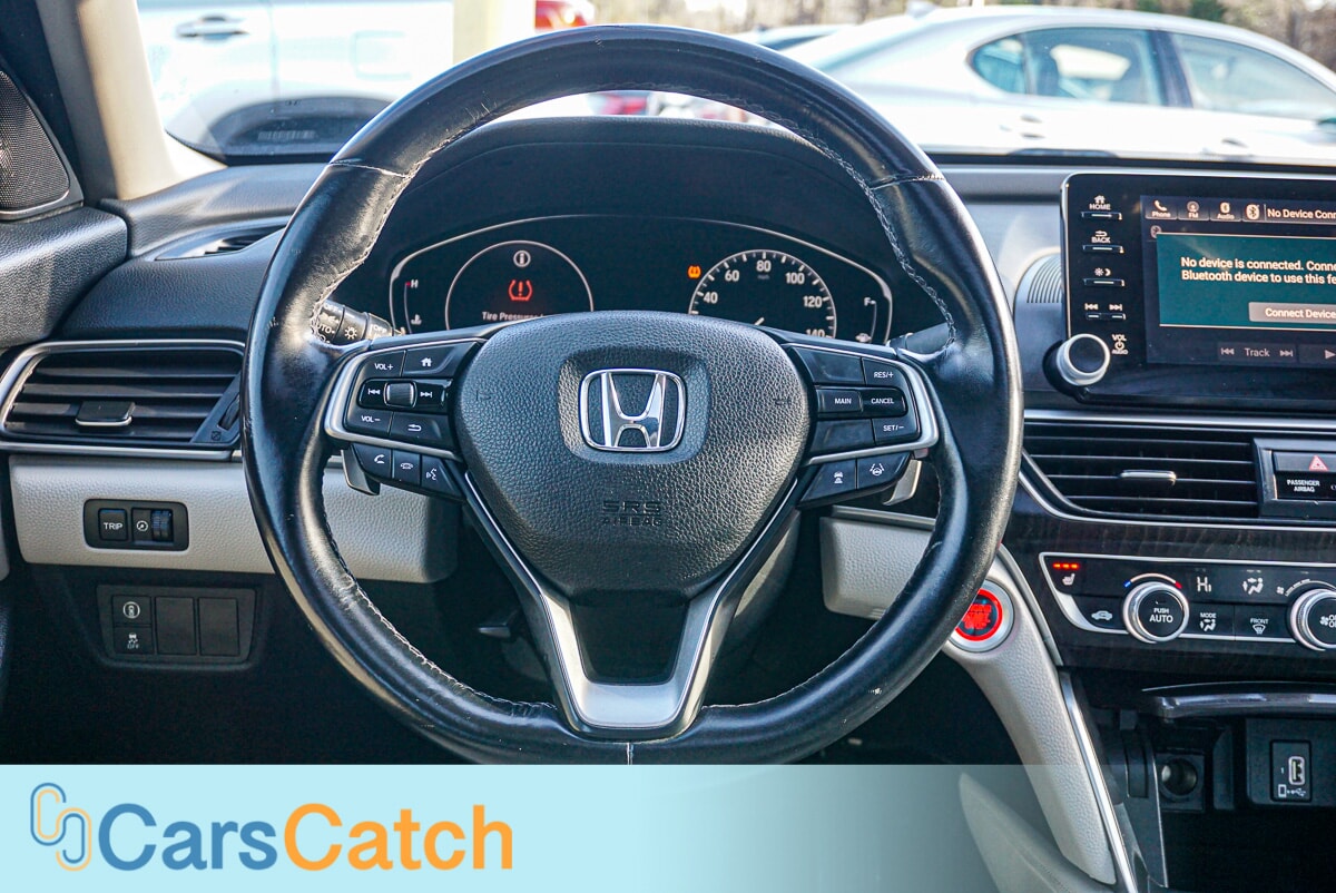 CARSCATCH - Used vehicle - SEDAN HONDA ACCORD 2018