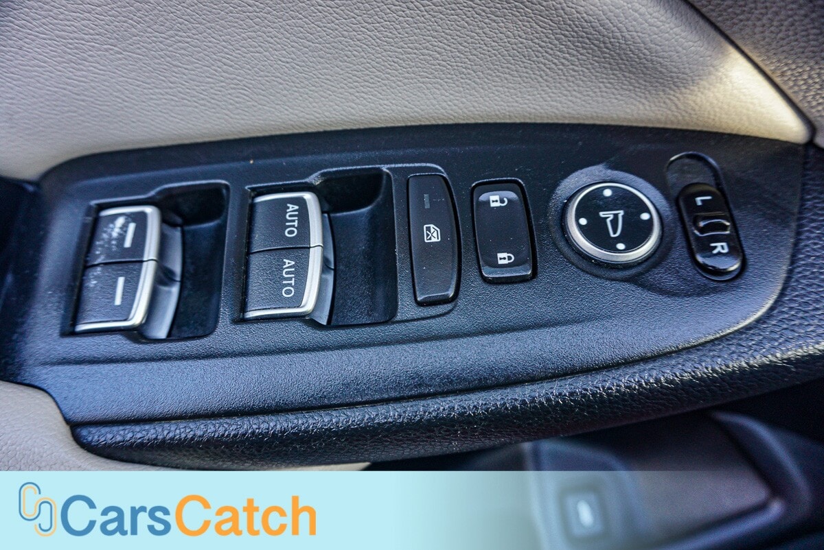 CARSCATCH - Used vehicle - SEDAN HONDA ACCORD 2018