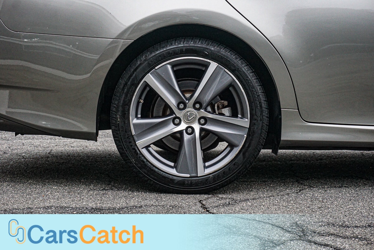 CARSCATCH - Used vehicle - SEDAN LEXUS GS 200T 2016