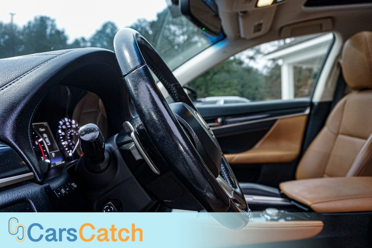 CARSCATCH - Used vehicle - SEDAN LEXUS GS 200T 2016