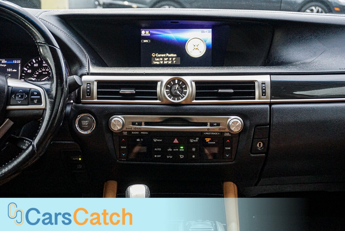 CARSCATCH - Used vehicle - SEDAN LEXUS GS 200T 2016