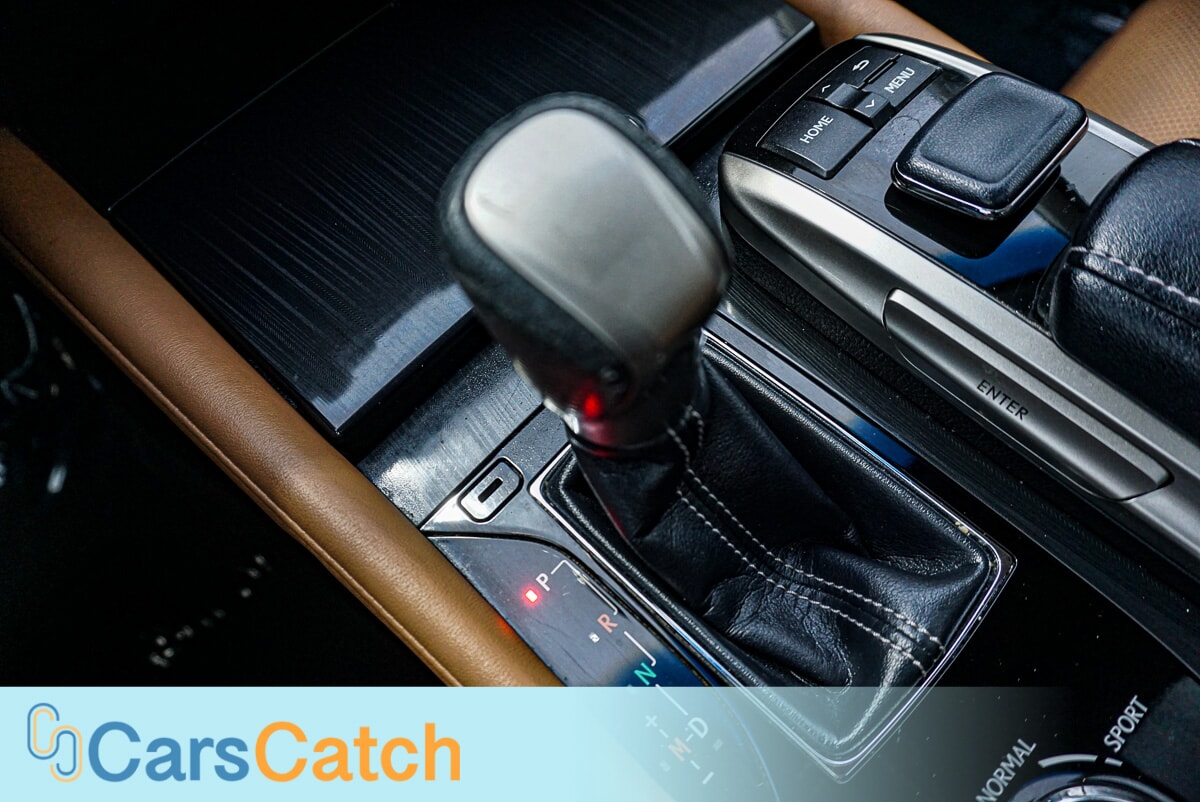 CARSCATCH - Used vehicle - SEDAN LEXUS GS 200T 2016