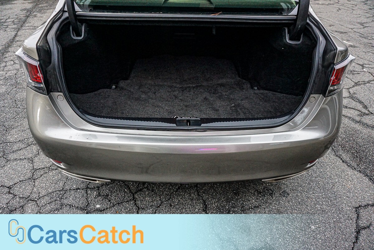 CARSCATCH - Used vehicle - SEDAN LEXUS GS 200T 2016