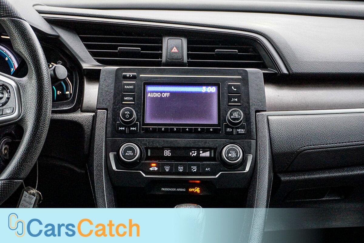 CARSCATCH - Used vehicle - SEDAN HONDA CIVIC 2019