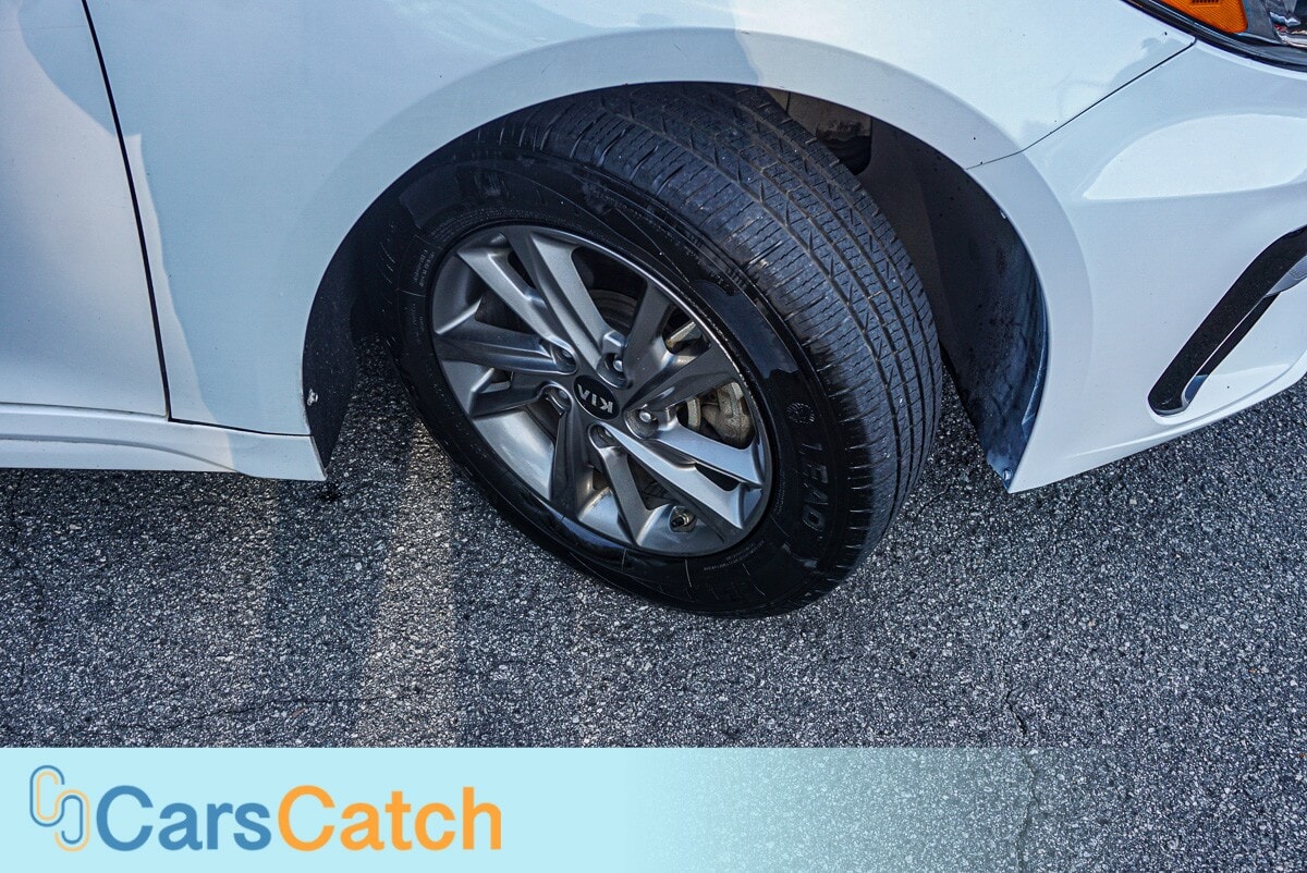 CARSCATCH - Used vehicle - SEDAN KIA OPTIMA 2019