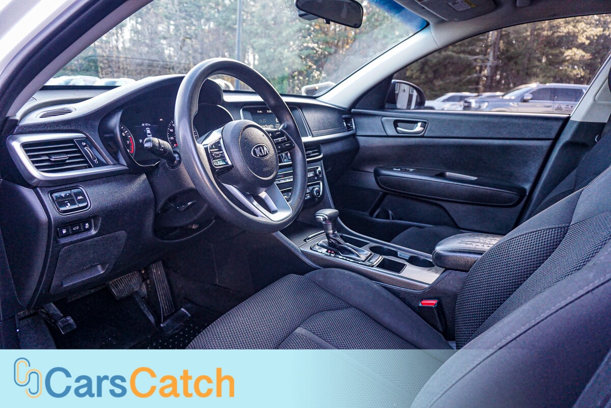 CARSCATCH - Used vehicle - SEDAN KIA OPTIMA 2019